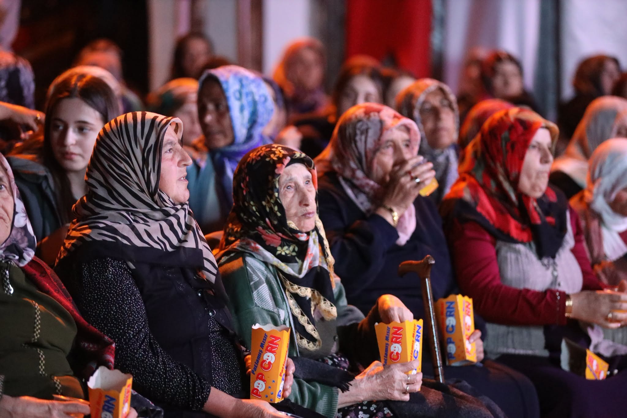 Sivas'ta  yıldızların altında sinema keyfi
