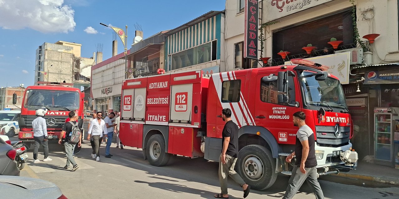 Pastanede çıkan yangın söndürüldü