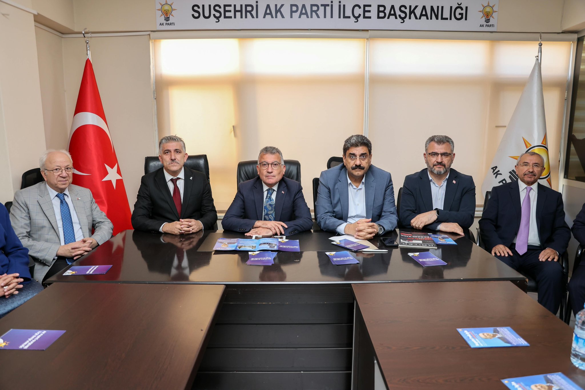 Abdullah Güler Suşehri’nde teşkilat mensuplarıyla buluştu