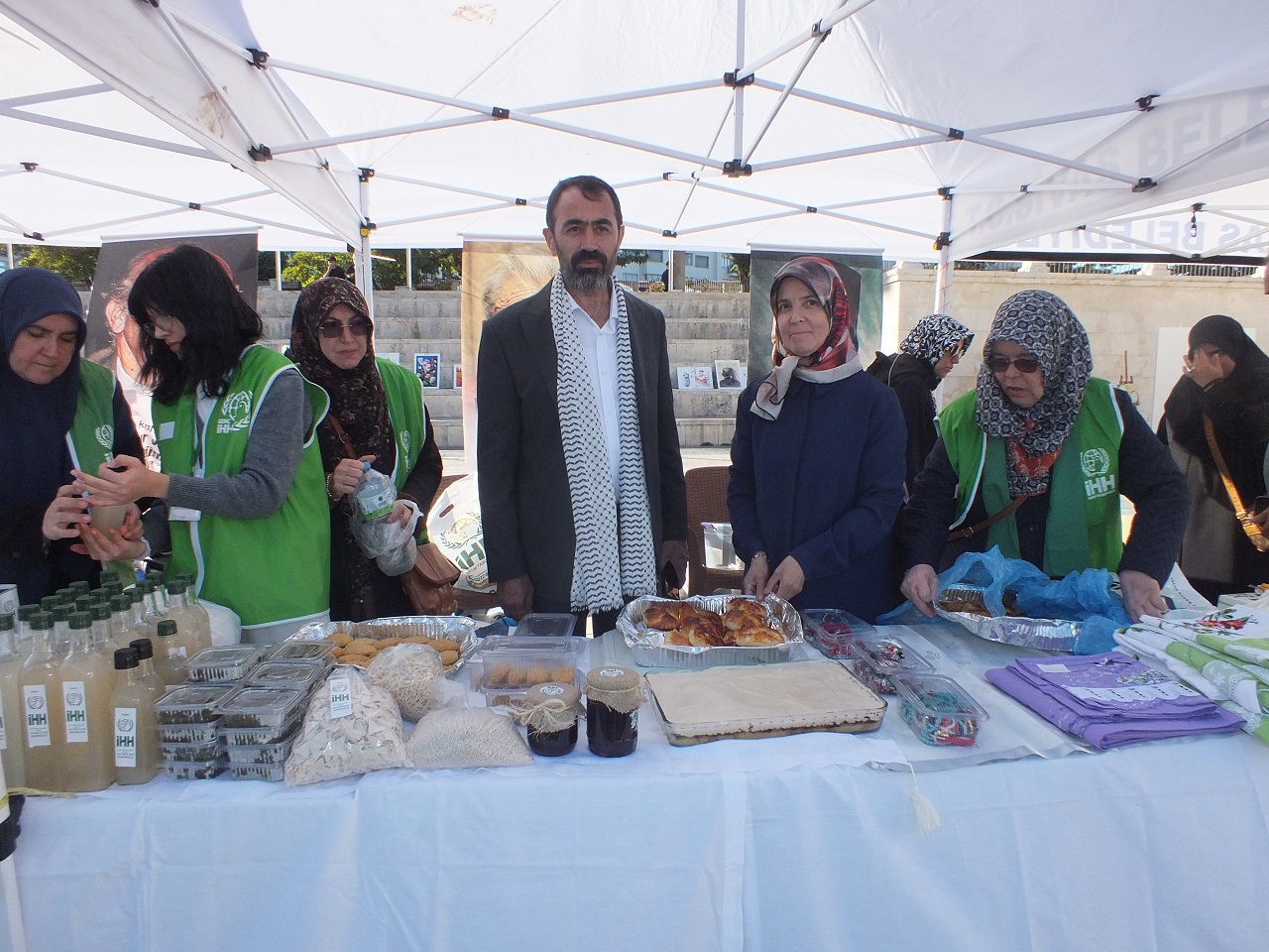 İHH Sivas'tan Gazze'ye yardım eli