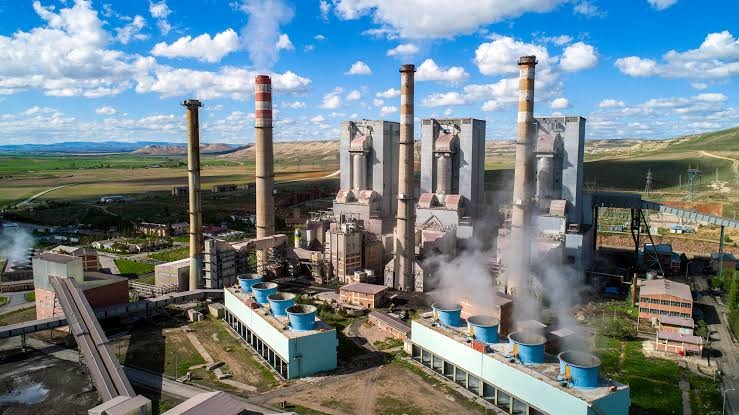 Sivas'ta termik santralde feci kaza: 20 metreden düştü