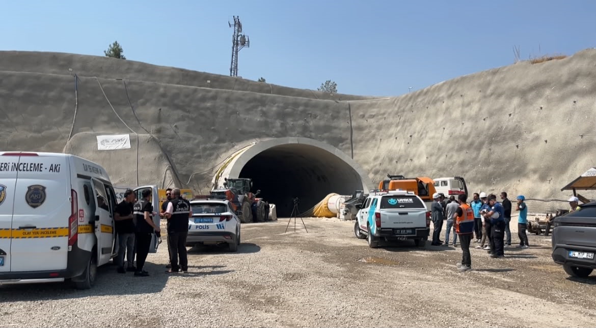 Tünel inşaatında facia: 1 işçi öldü, 3 yaralı