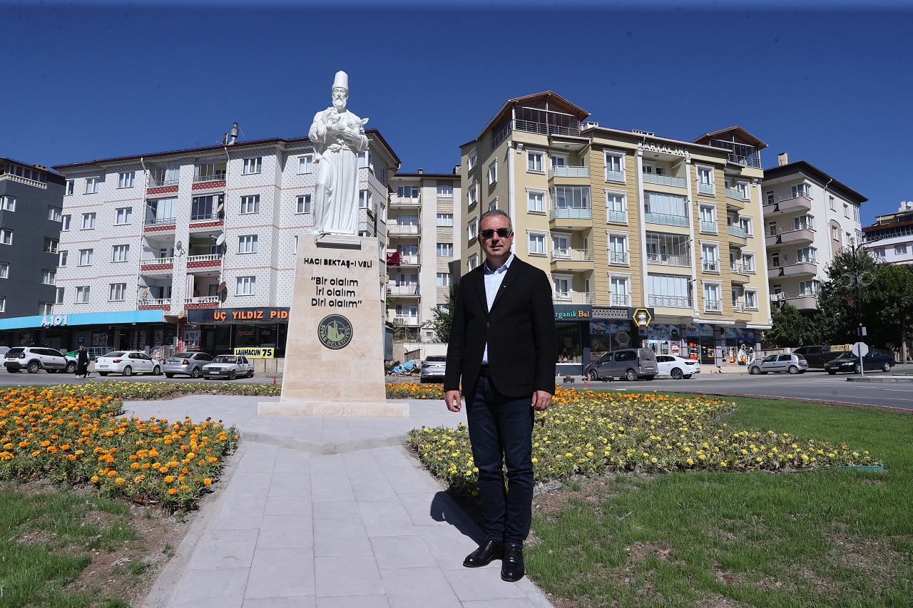 Sivas’ta birlik ve beraberliğin aslan ve ceylanlı simgesi yükseldi