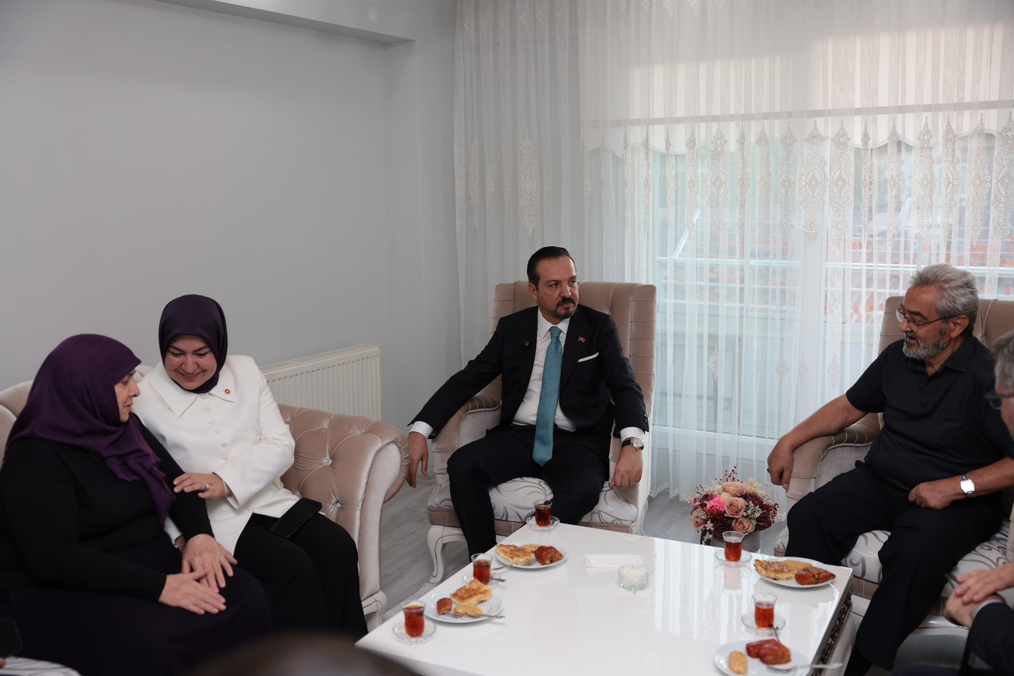 Kürşad Zorlu’dan Sivas’ta şehit ailesine ziyaret