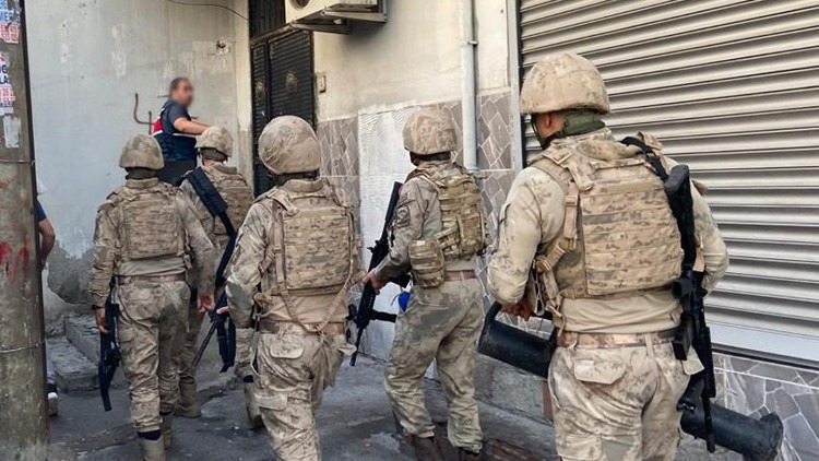 Sivas'ta yeni nesil suç örgütlerine operasyon