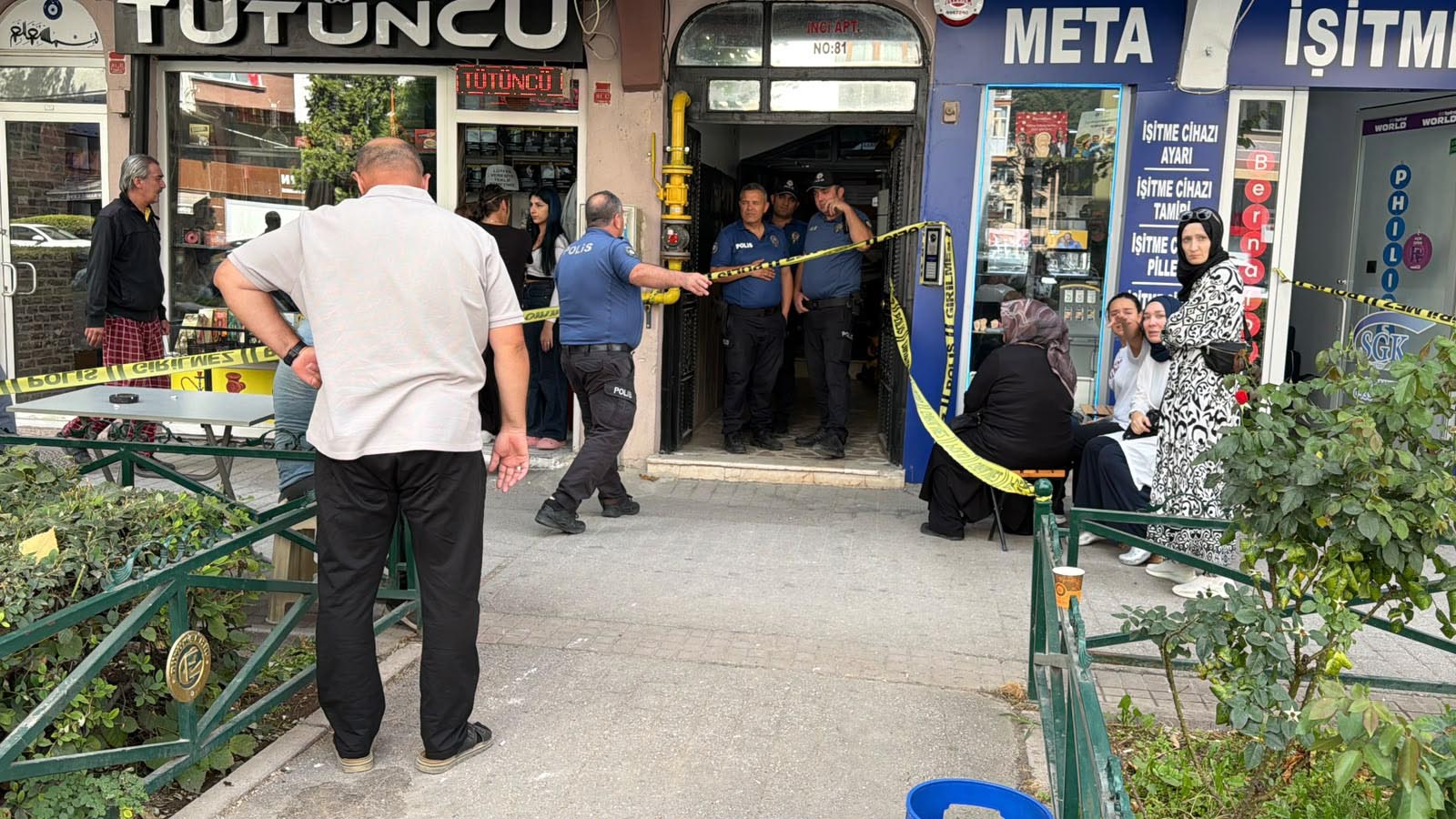 Binanın zemin katında cansız bedeni bulundu