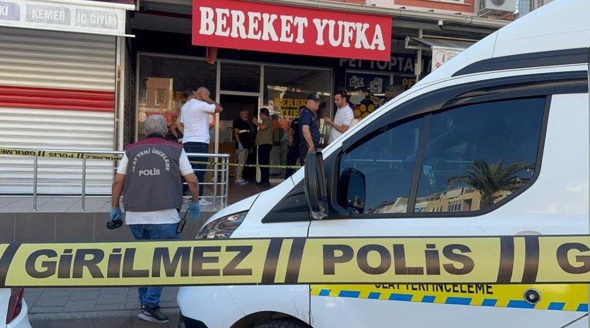 Baba ve iki çocuğu ölü bulundu
