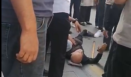 Sivas’ta yaşlı yayaya otomobil çarptı