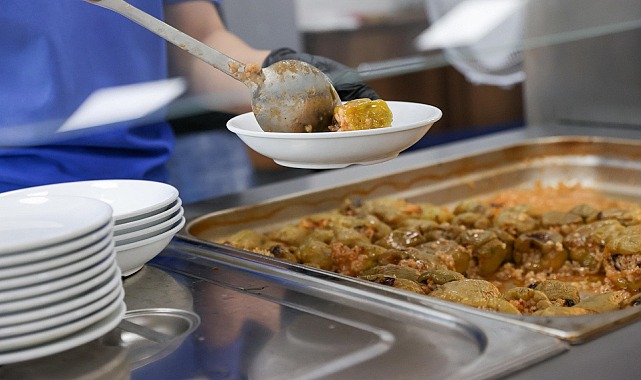 Sivas'ta üniversitede öğrenciler için “Askıda Yemek” dönemi