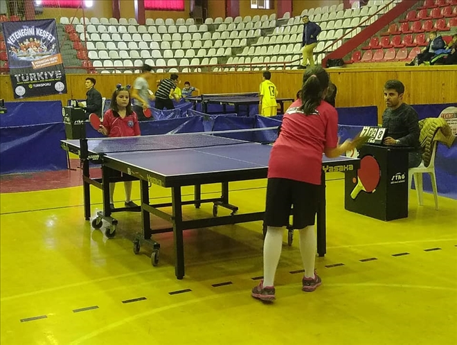 MASA TENİSİNDE HEYECAN BAŞLADI