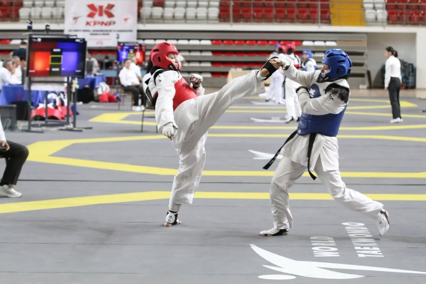 600 sporcu Sivas’ta madalya için ter döktü