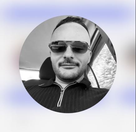 3 arkadaşını öldürdü, aynı sokakta intihar etti