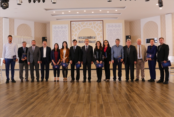 "ÜLKEMİZE VE İNSANLIĞA KATKI SUNMAMIZ LAZIM"