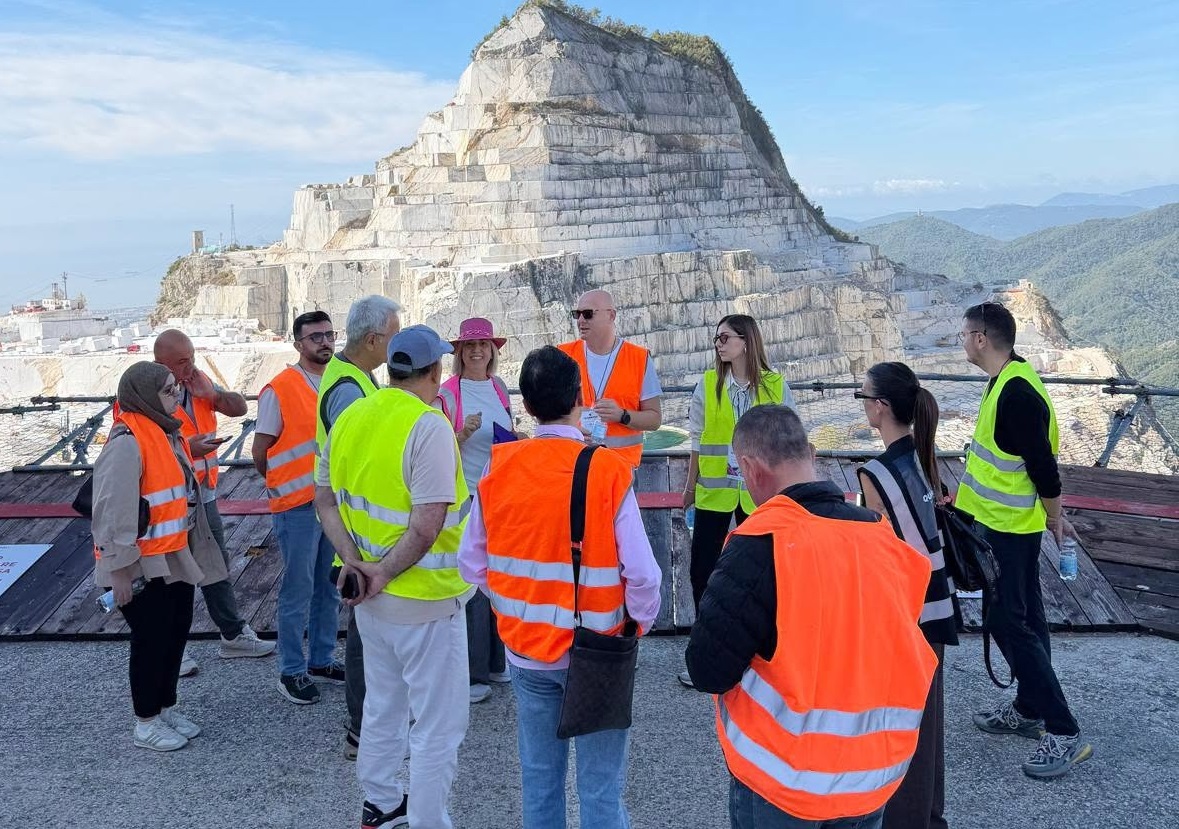 Sivas doğaltaşı için Carrara’da kritik temas
