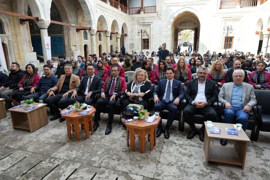 Yeni akademik yıl Gök Medrese’de başladı