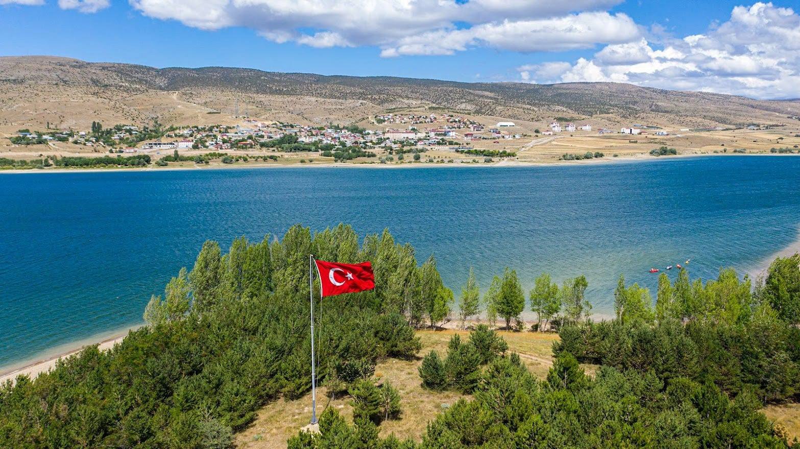 Aksu, Gölova’ya kazandırılan yatırımları açıkladı