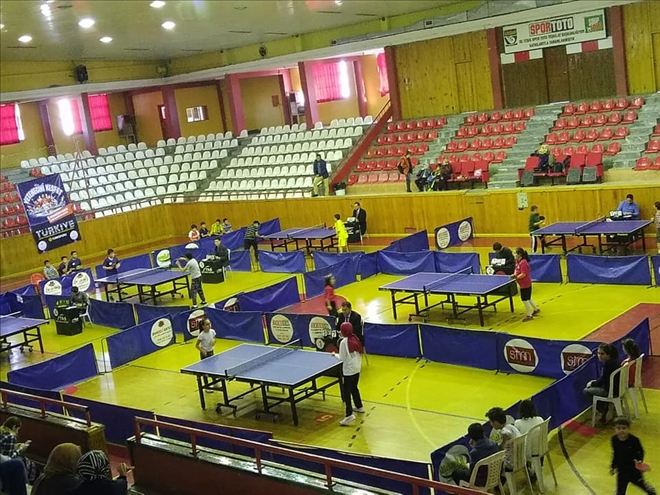 MASA TENİSİ RÜZGARI ESTİ