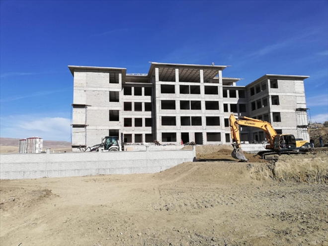 HAMZA YERLİKAYA´NIN ADI OKULA VERİLDİ