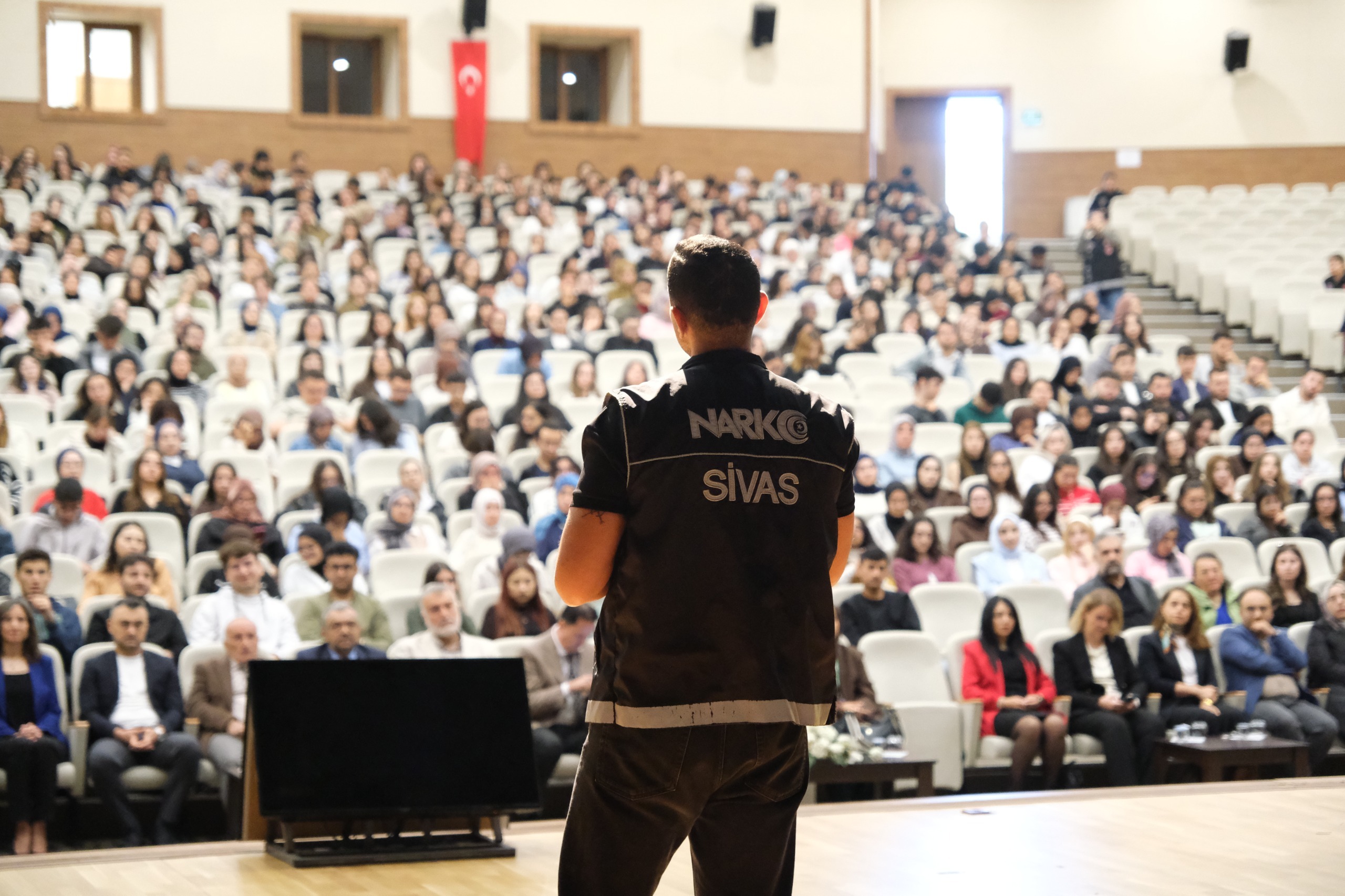 Sivas’ta gençler için farkındalık programı