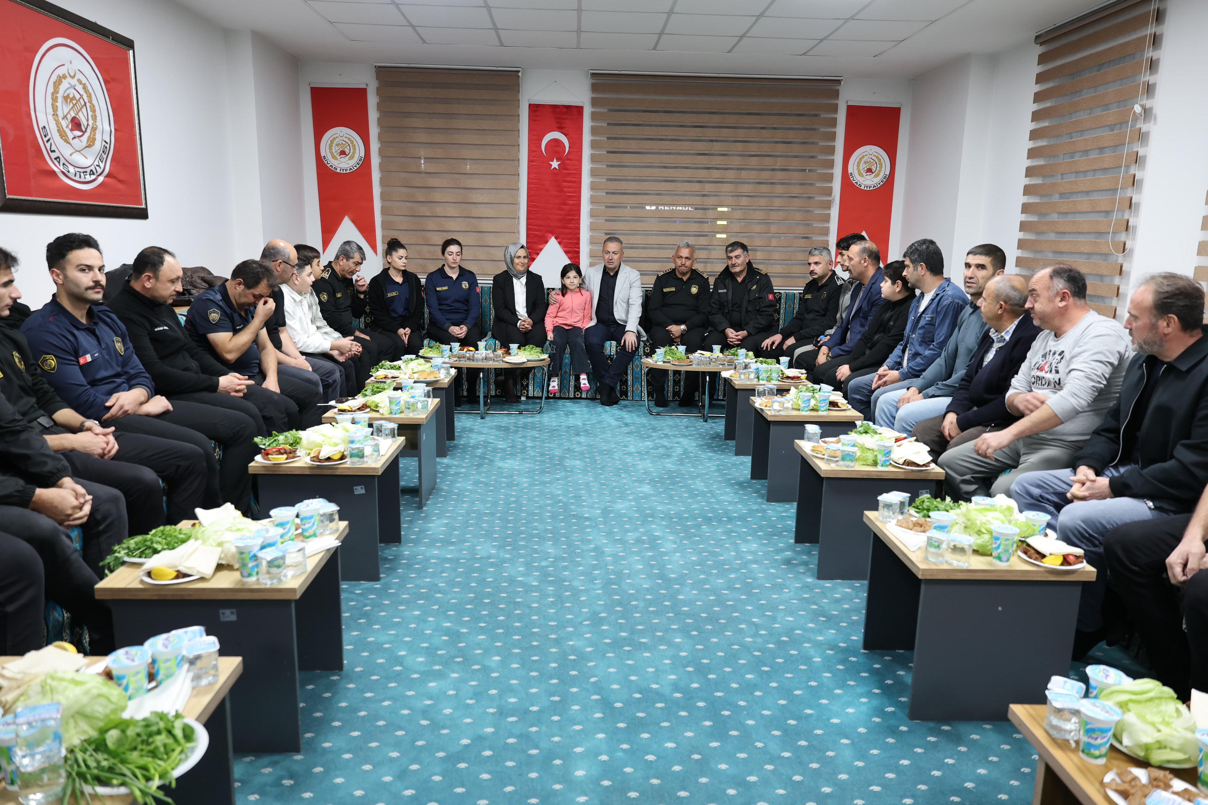 Başkan Uzun’dan itfaiye personeline ziyaret