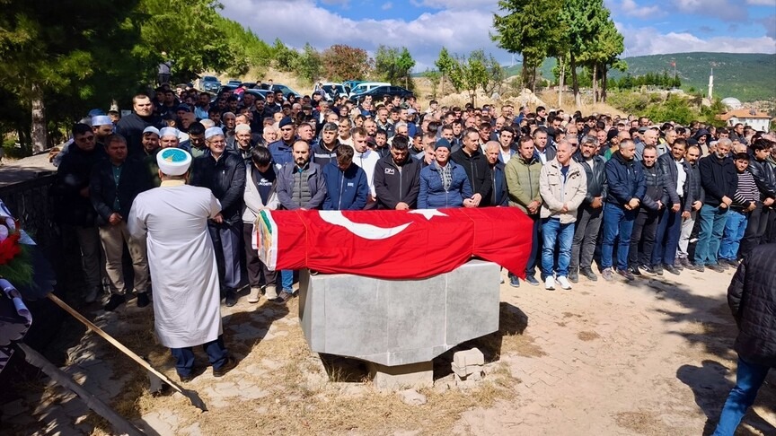 Soma’daki göçükte ölen İsa Olcay toprağa verildi