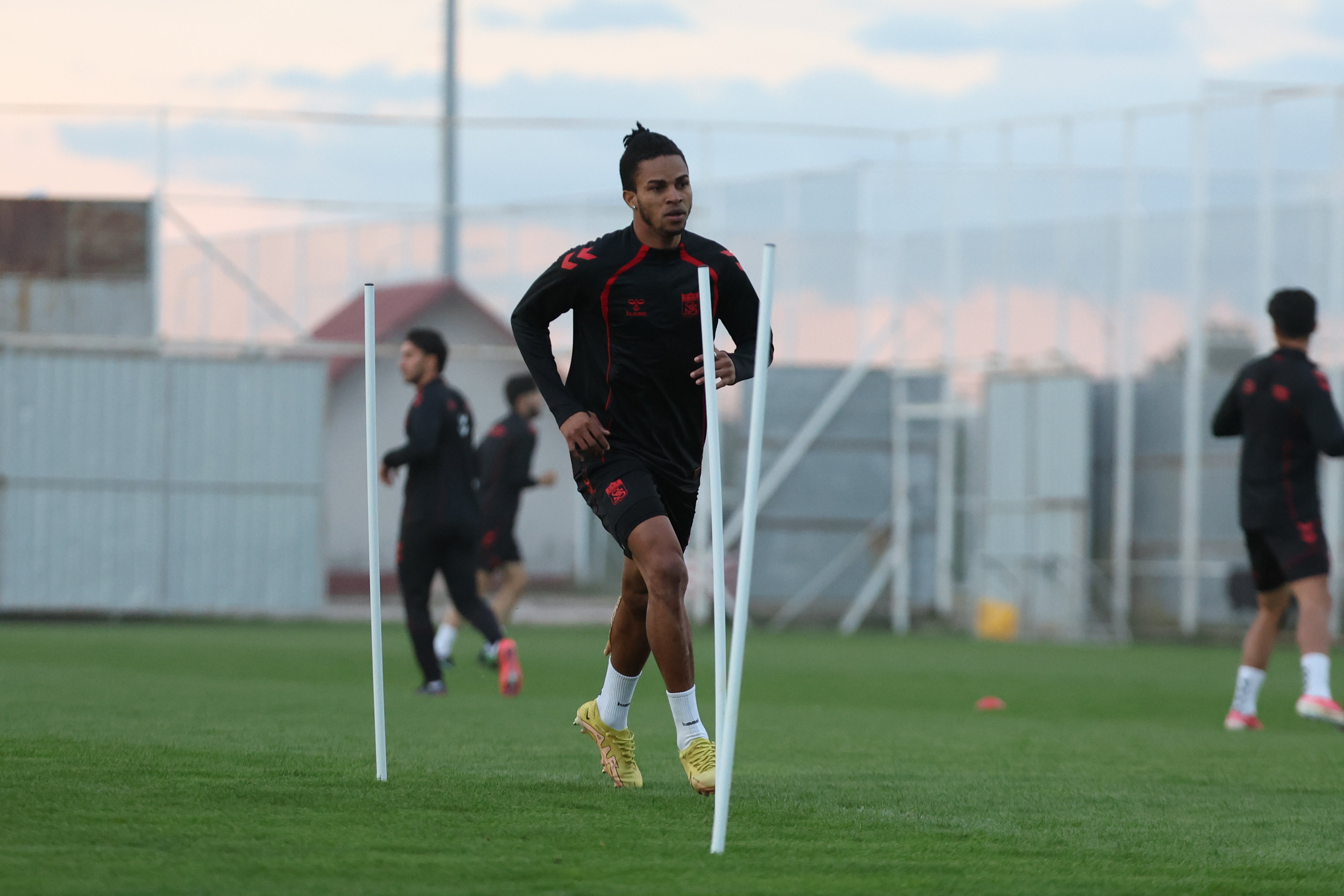 Müjde! Sivasspor'da 4 Futbolcu Takıma Döndü!