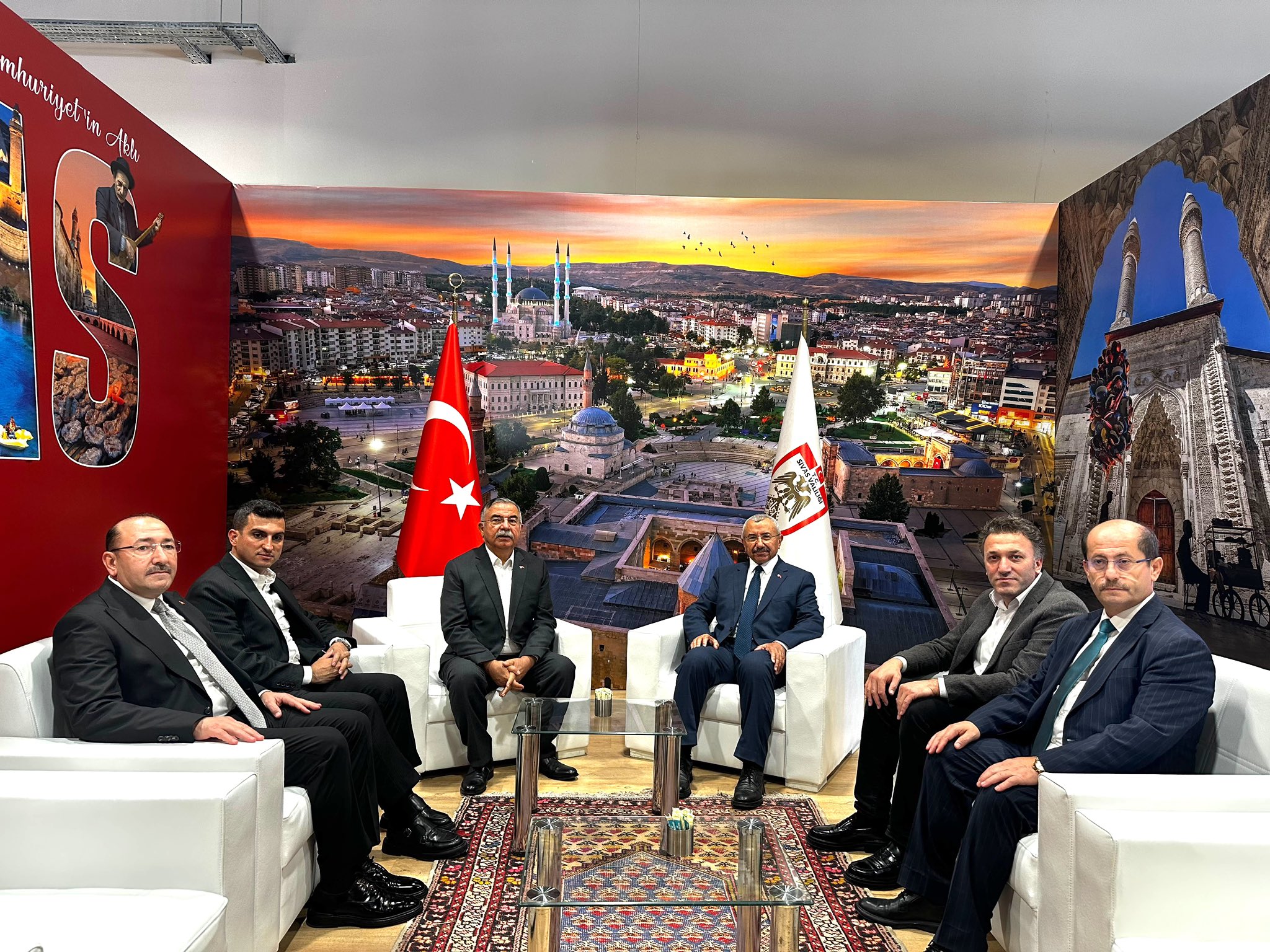 İsmail Erdem’den İsmet Yılmaz’a Sivas Tanıtım Günleri Teşekkürü!