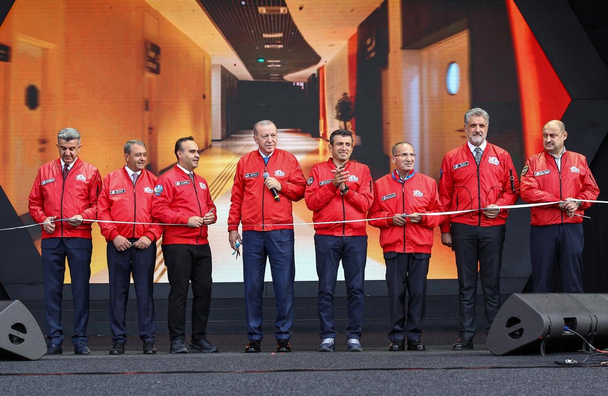 Sivas Cumhuriyet Üniversitesi'nin Ödüllerini Cumhurbaşkanı Erdoğan Verdi!