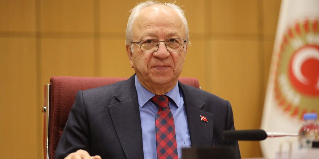 Sivas'ta yerel mecliste mesai başladı