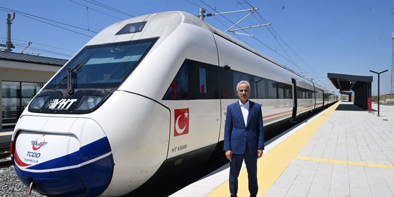 Bakan Uraloğlu: "Hızlı tren ağımızı Avrupa sınırına kadar ulaştırıyoruz"