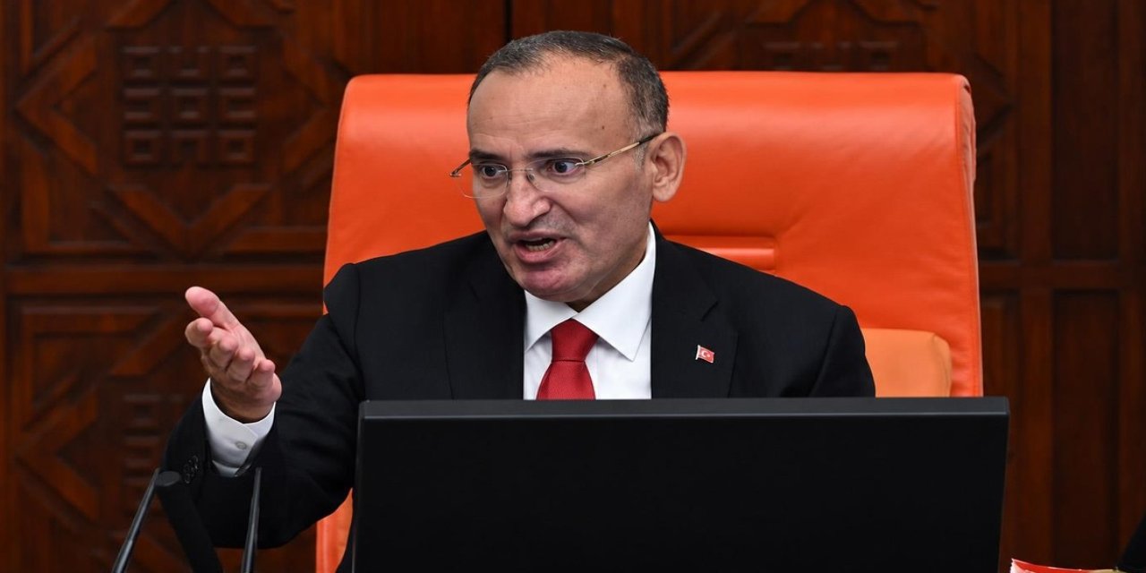 Bekir Bozdağ istifa etti