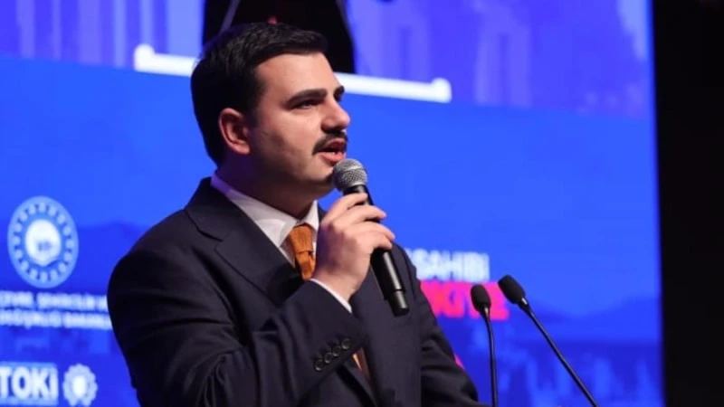 “Pavyon Siyasetinin Temsilcisidir”