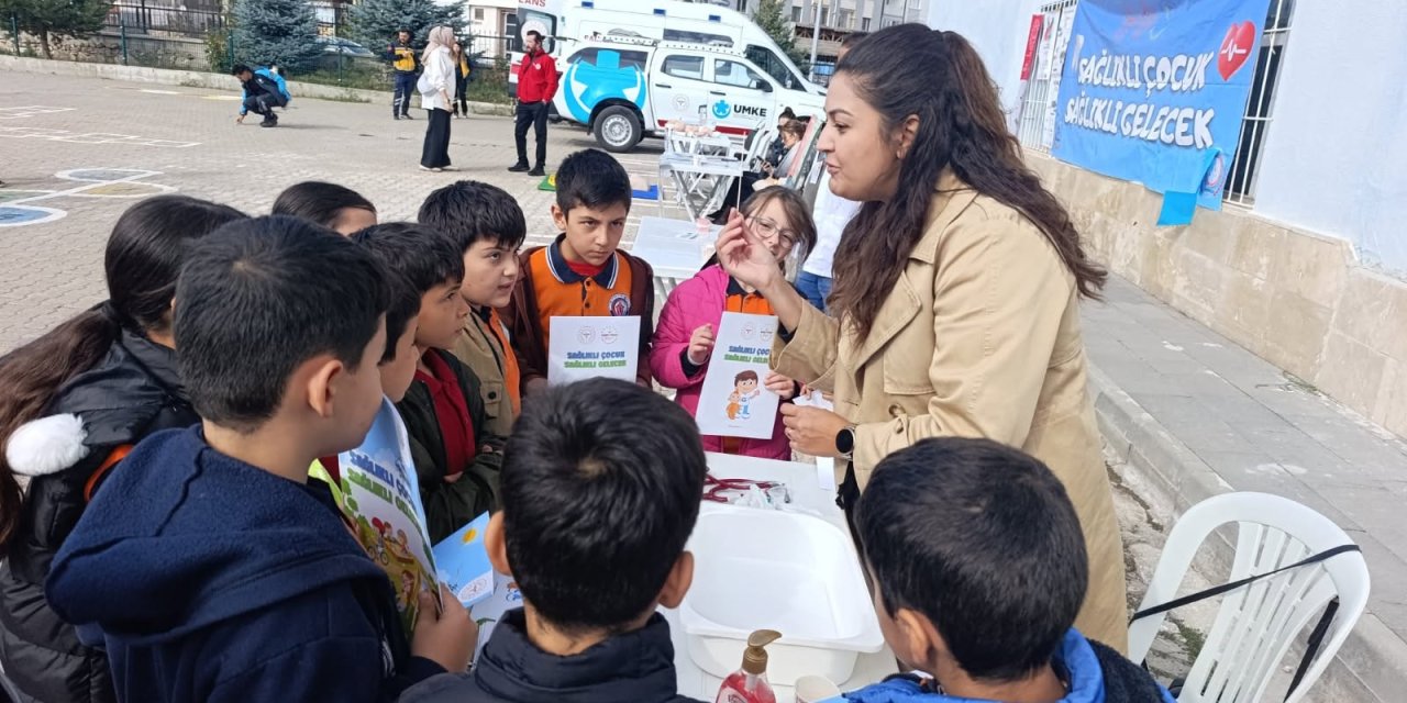 Sivas'ta çocuklara sağlık eğitimi