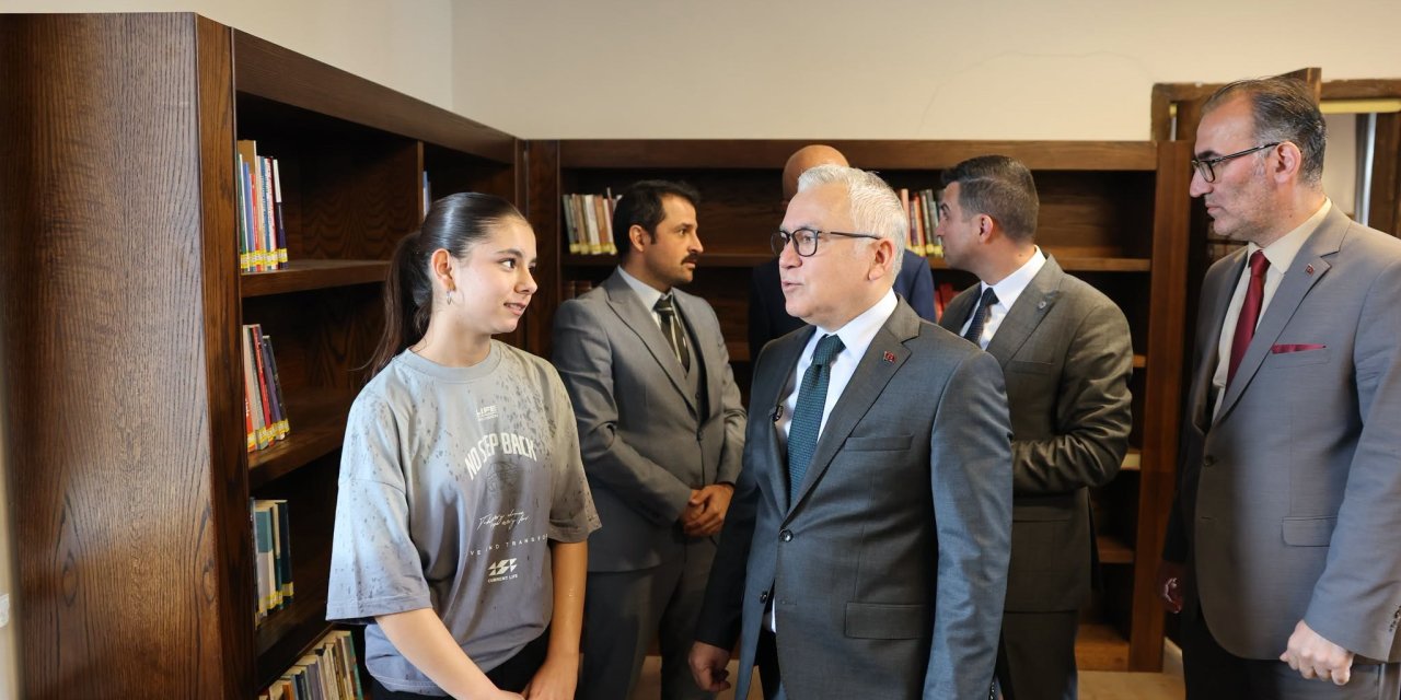 Vali Şimşek’ten Numan Efendi Kütüphanesi’ne ziyaret