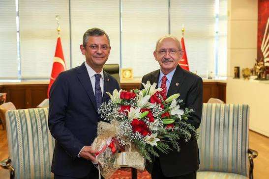 CHP'den Özgür Özel'e Sert İzmir Tepkisi! “Hesap Ver, İzmir Halkından Özür Dile”