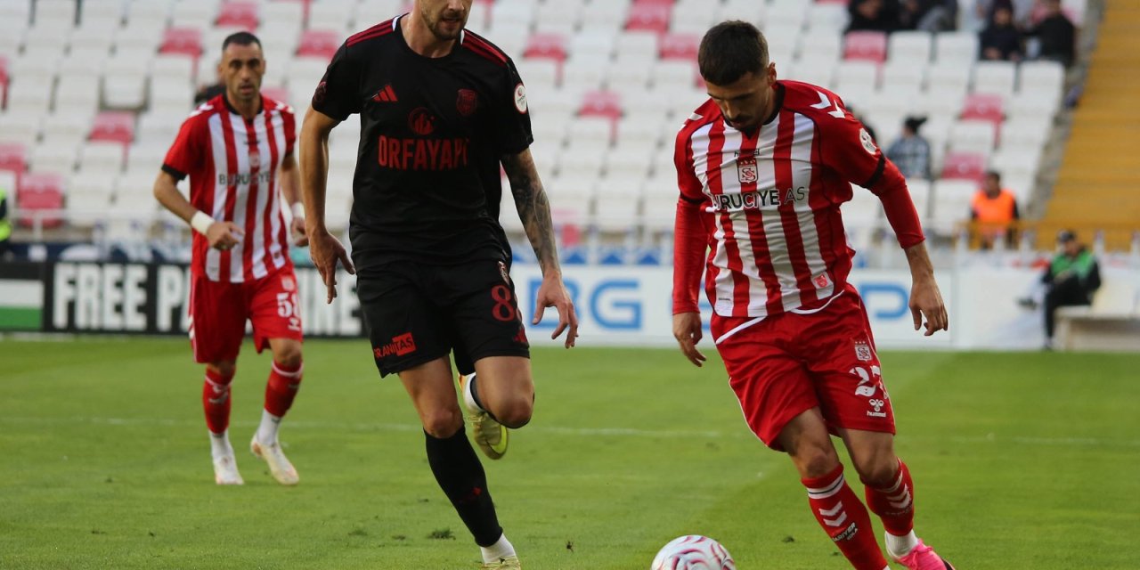 Sivasspor, Pendikspor maçında ilk yarıda tek gol var