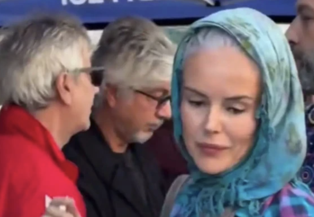 Necla Uygur'un Cenazesinde İpek Tanrıyar'ın Kıyafeti Olay Oldu!