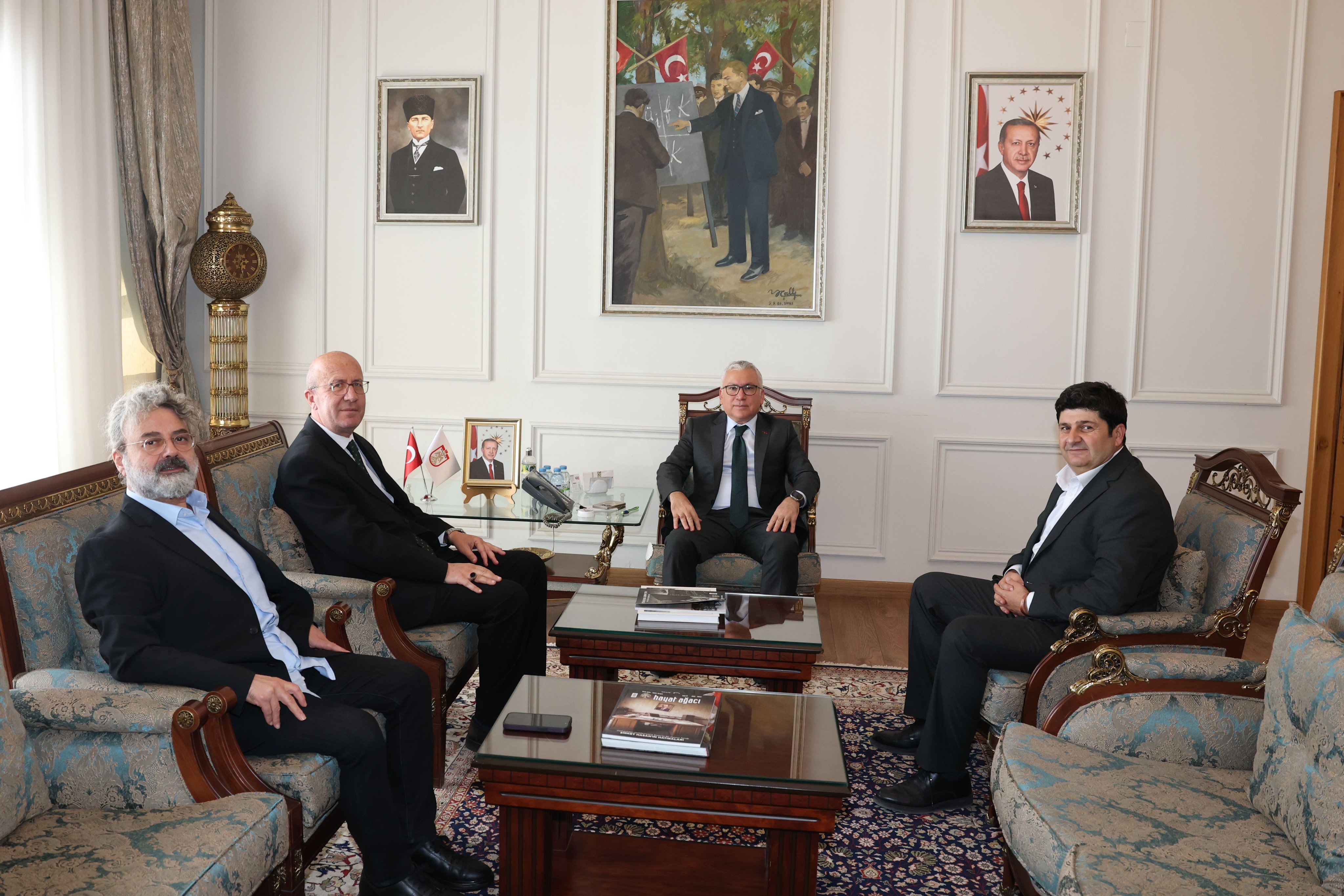 Vali Şimşek’e ziyaretler sürüyor