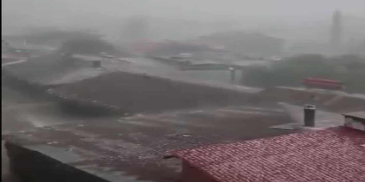 Sivas'ta şiddetli dolu yağışı