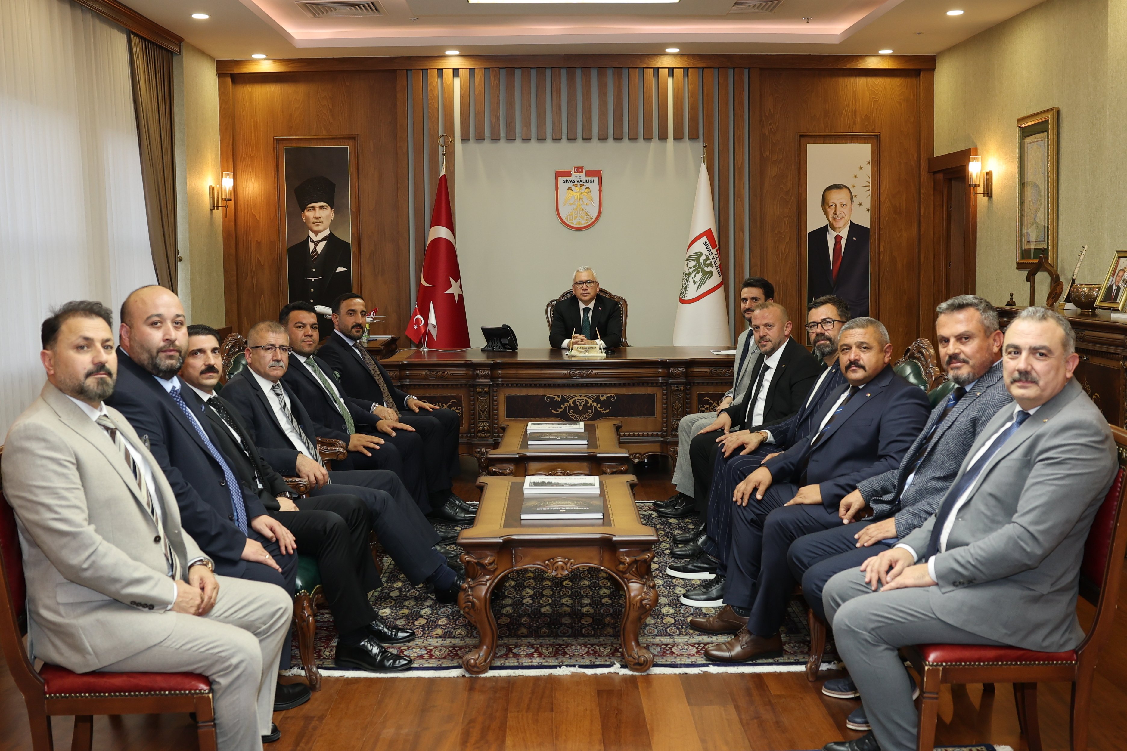 Vali Şimşek, Sivas Ticaret Borsası yönetimini kabul etti