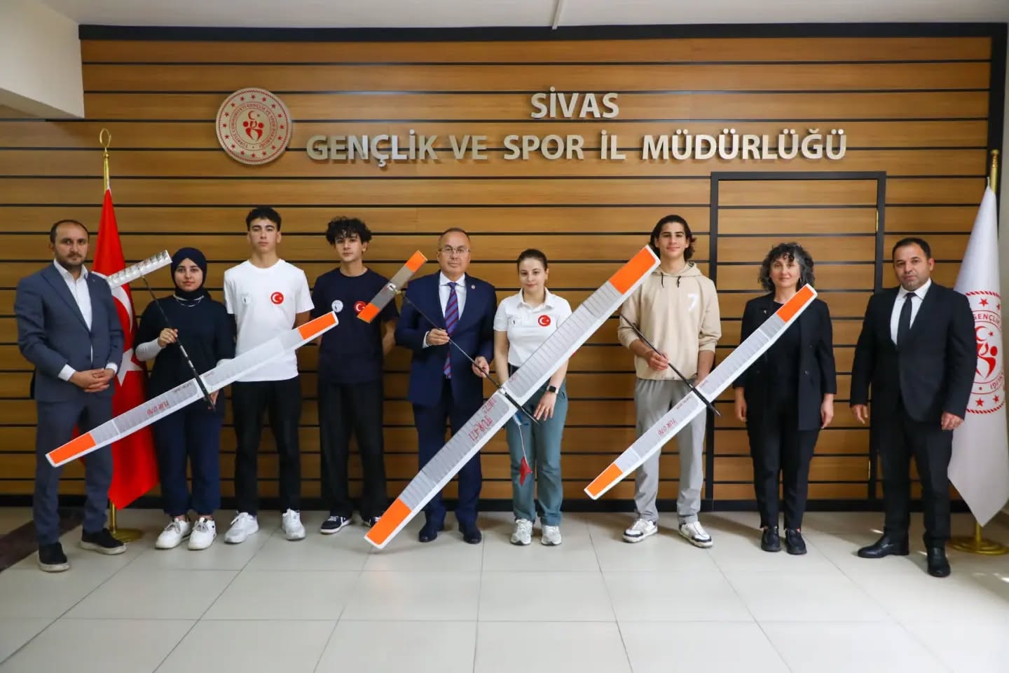 Model uçak şampiyonasında Sivas rüzgârı!