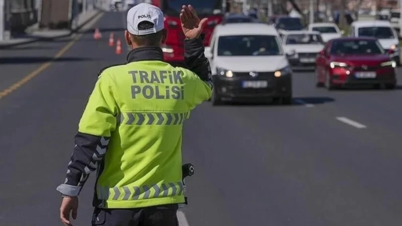 İstanbul'da Yarın Bazı Yollar Trafiğe Kapatılacak!