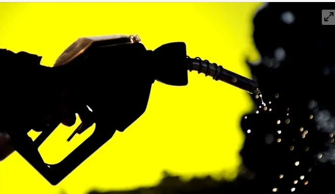 Benzine Büyük İndirim Geliyor! Litre Fiyatında 4,30 TL Düşüş Bekleniyor!