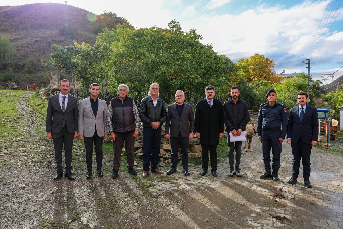 Vali Şimşek Boğanak Köyü'nde Vatandaşlarla Buluştu!