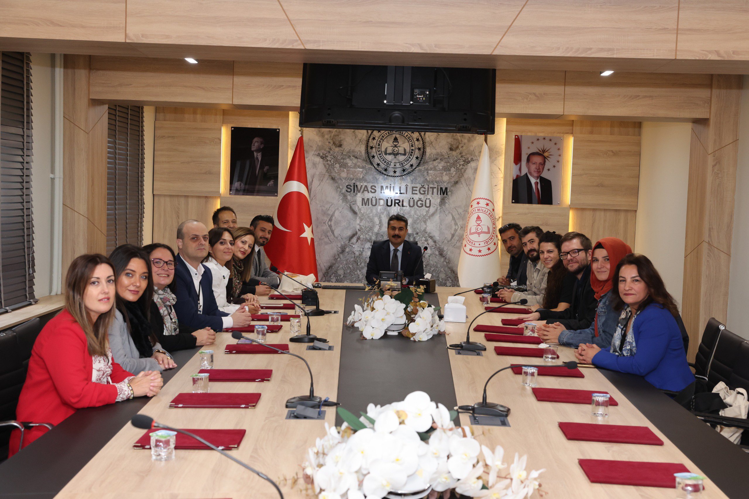 Sivas’ta uluslararası eğitim projesi GLOW değerlendirildi