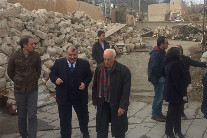 TARİHİ ESERLERDE TAŞ ANALİZİ