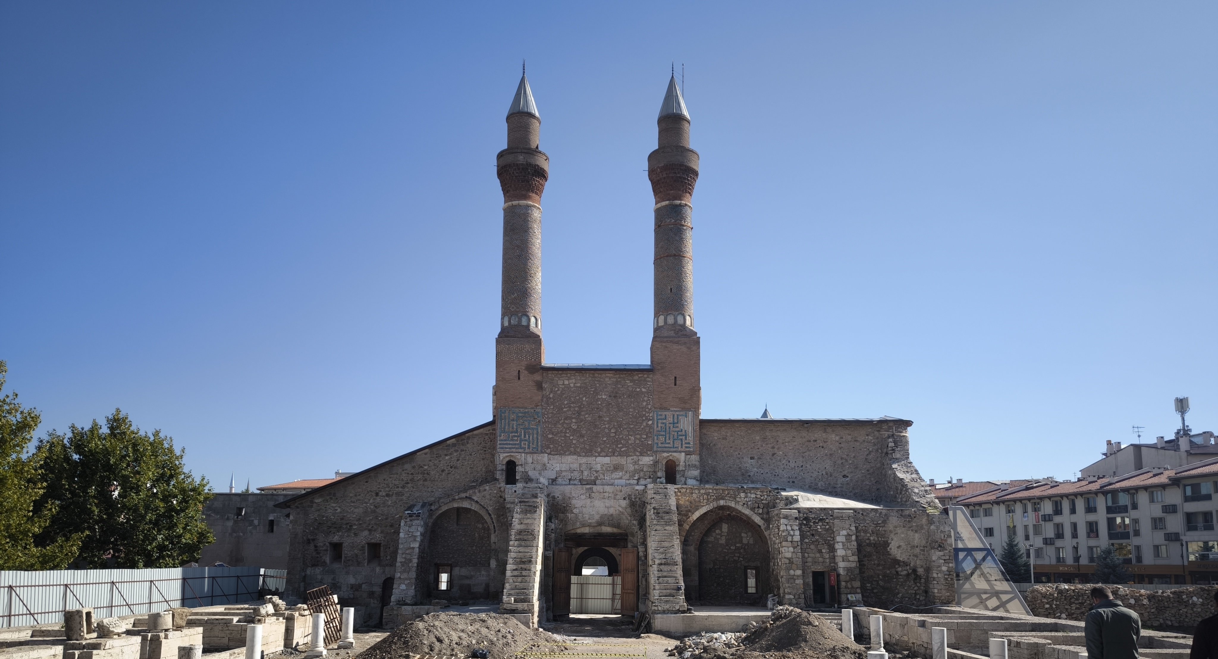 Sivas’ta tarihi medresede restorasyon mesaisi