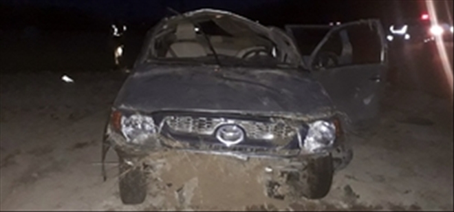 Pikap devrildi: 1 ölü, 4 yaralı