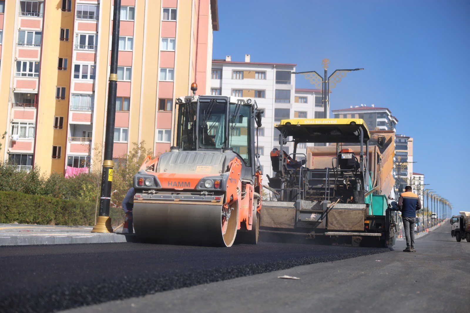 Sivas’ta 3 noktada ulaşım ve altyapı çalışması