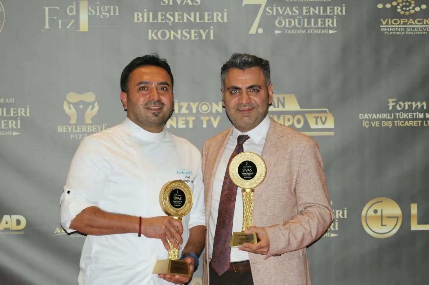 Sivas’ın Enleri’nde SCÜ’ye ödül